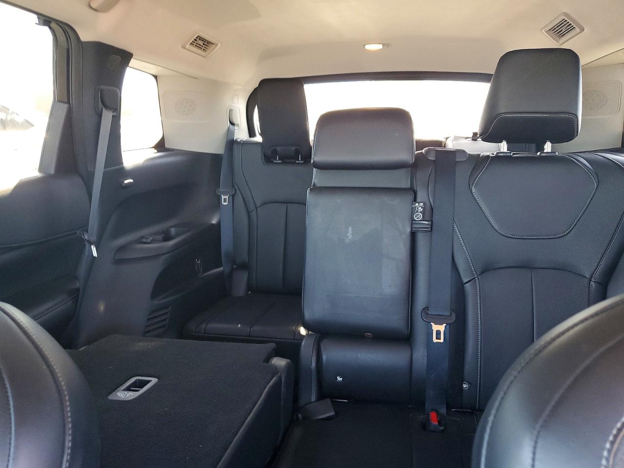 INFINITI Qx Luxe