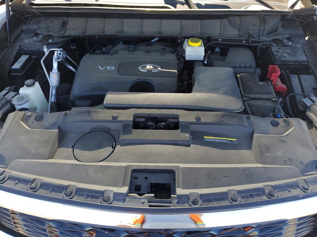 INFINITI Qx Luxe