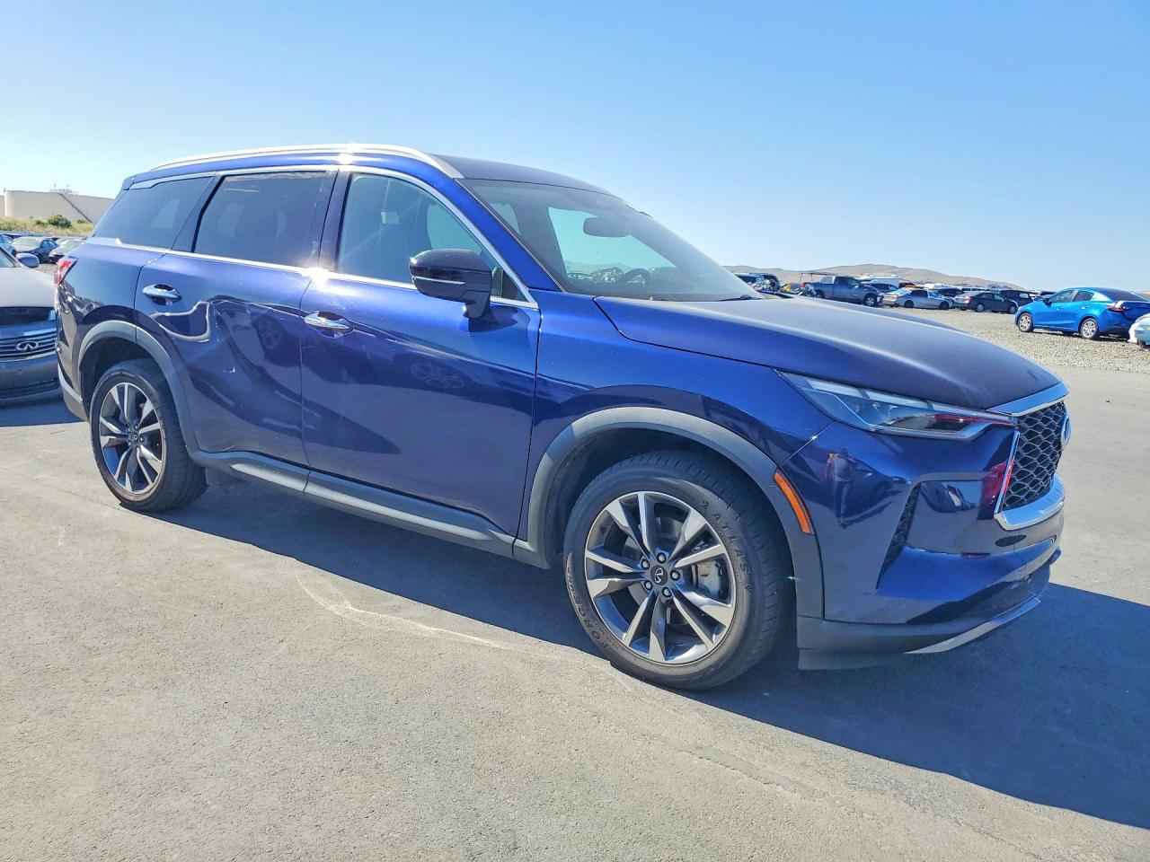 INFINITI Qx Luxe
