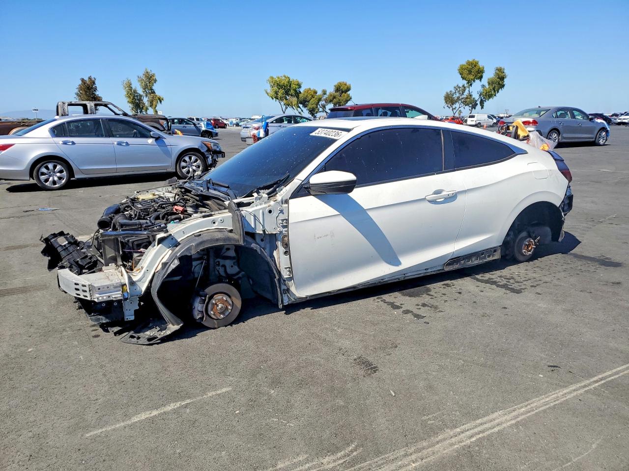 Salvage Honda Civic Image