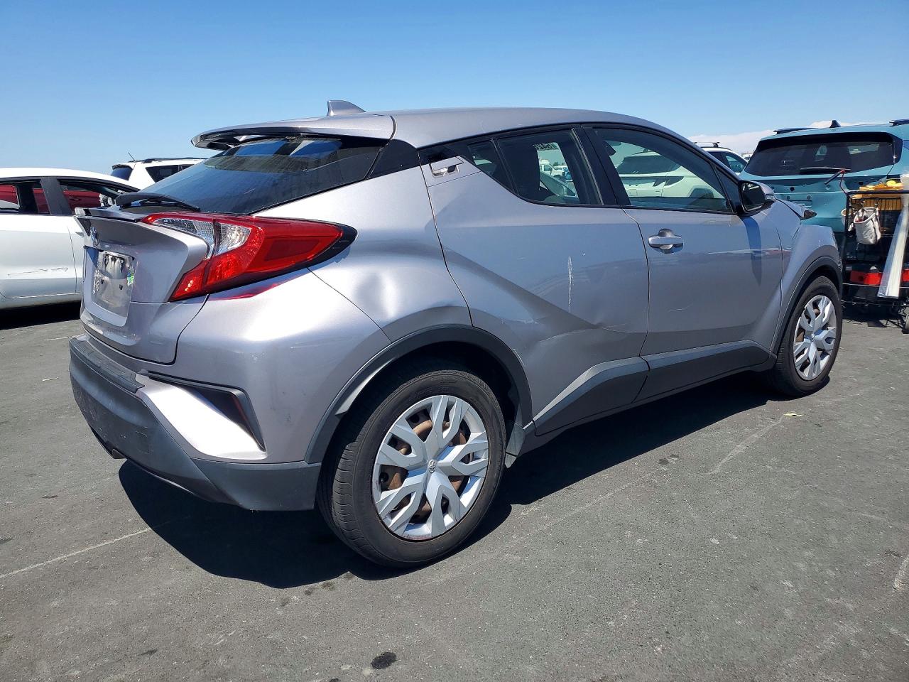 Toyota C-hr Le Le