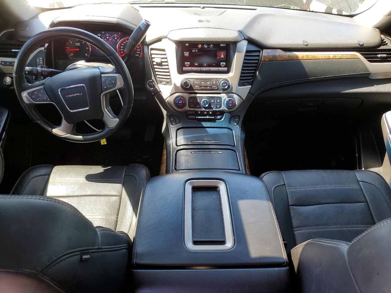 GMC Yukon Denali