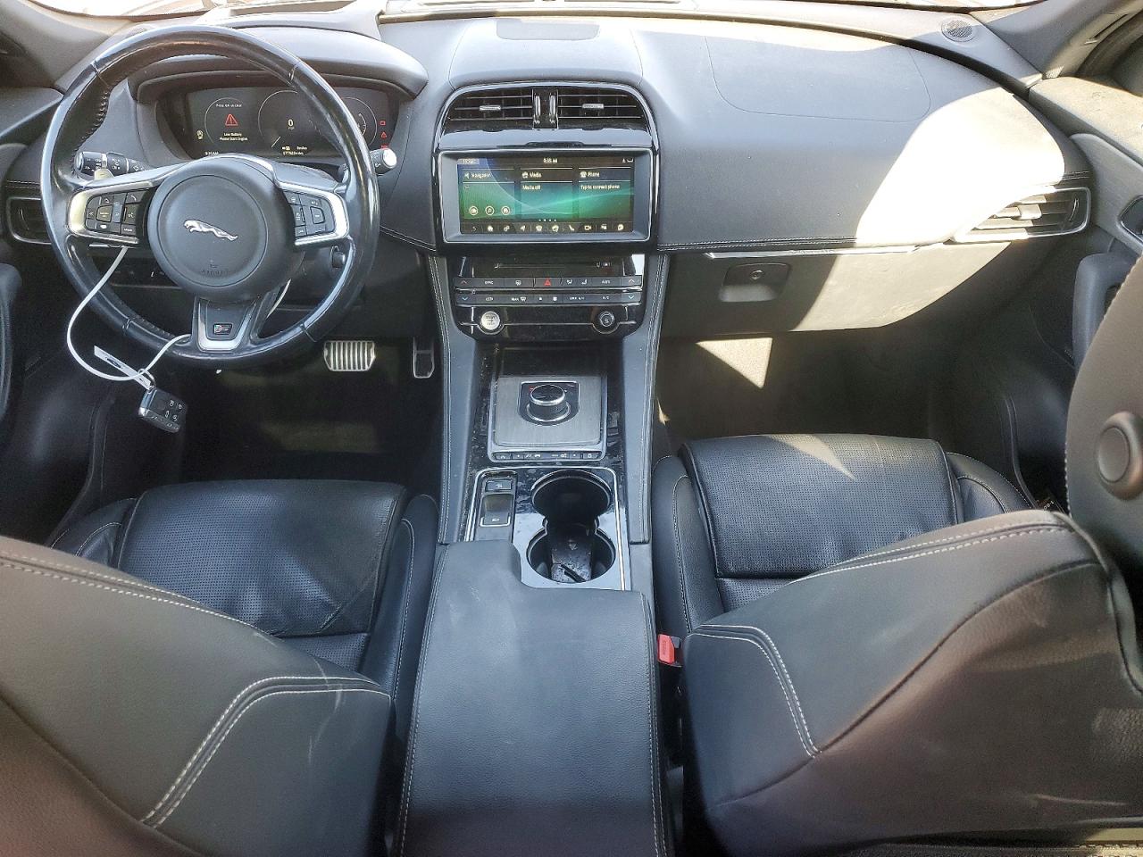Jaguar F-PACE S
