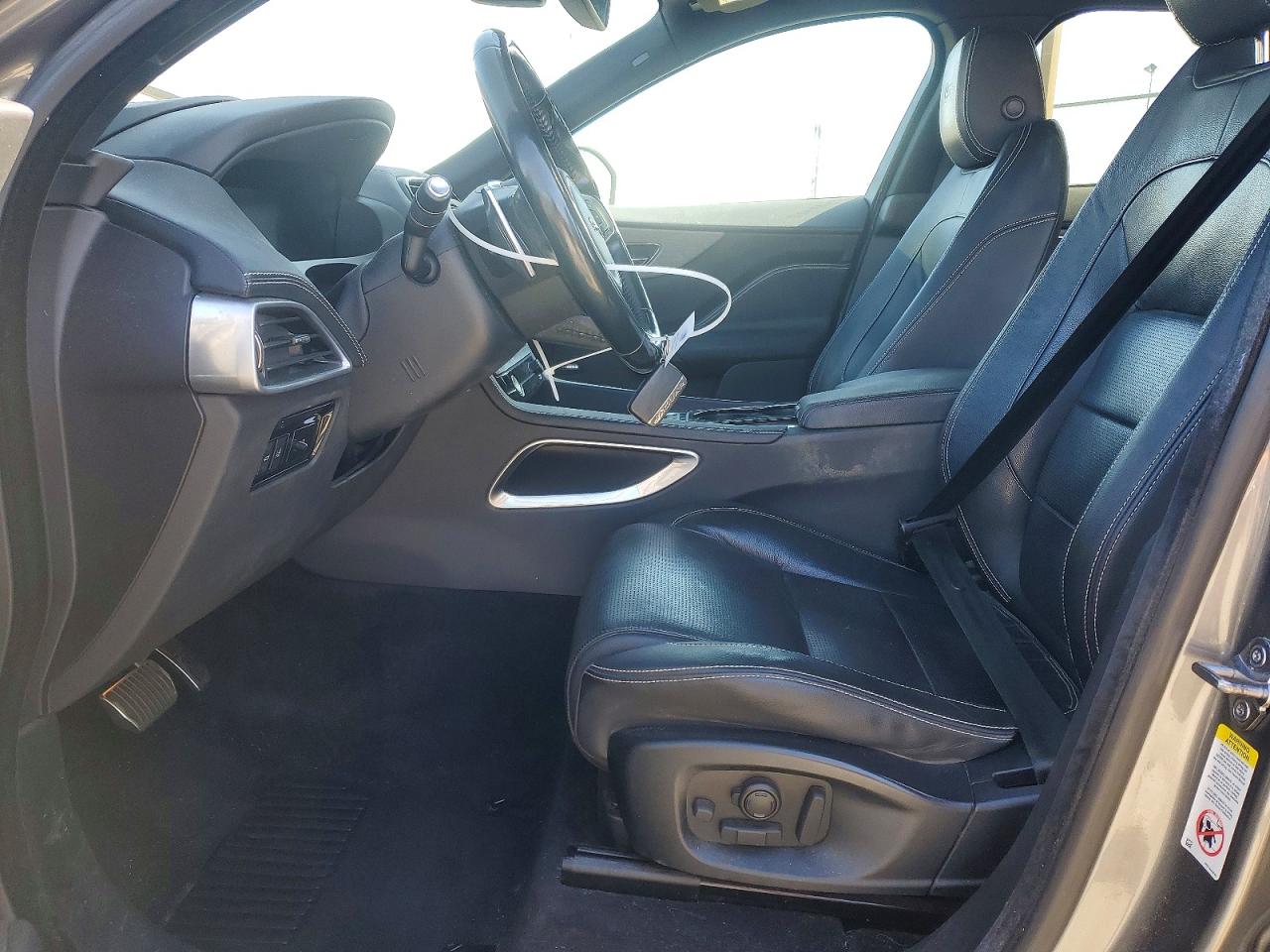 Jaguar F-PACE S