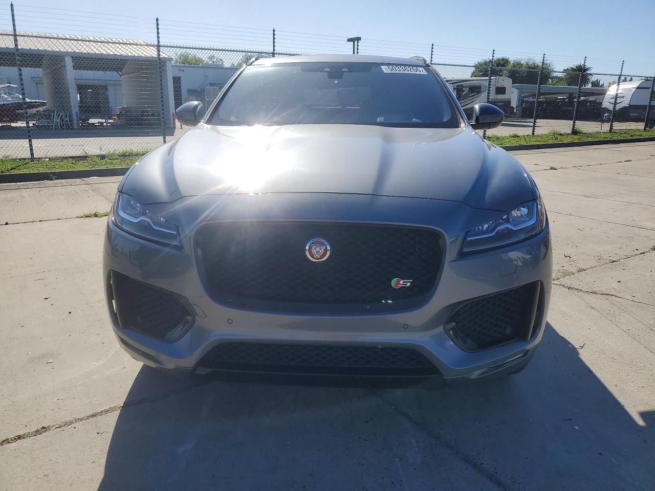 Jaguar F-PACE S