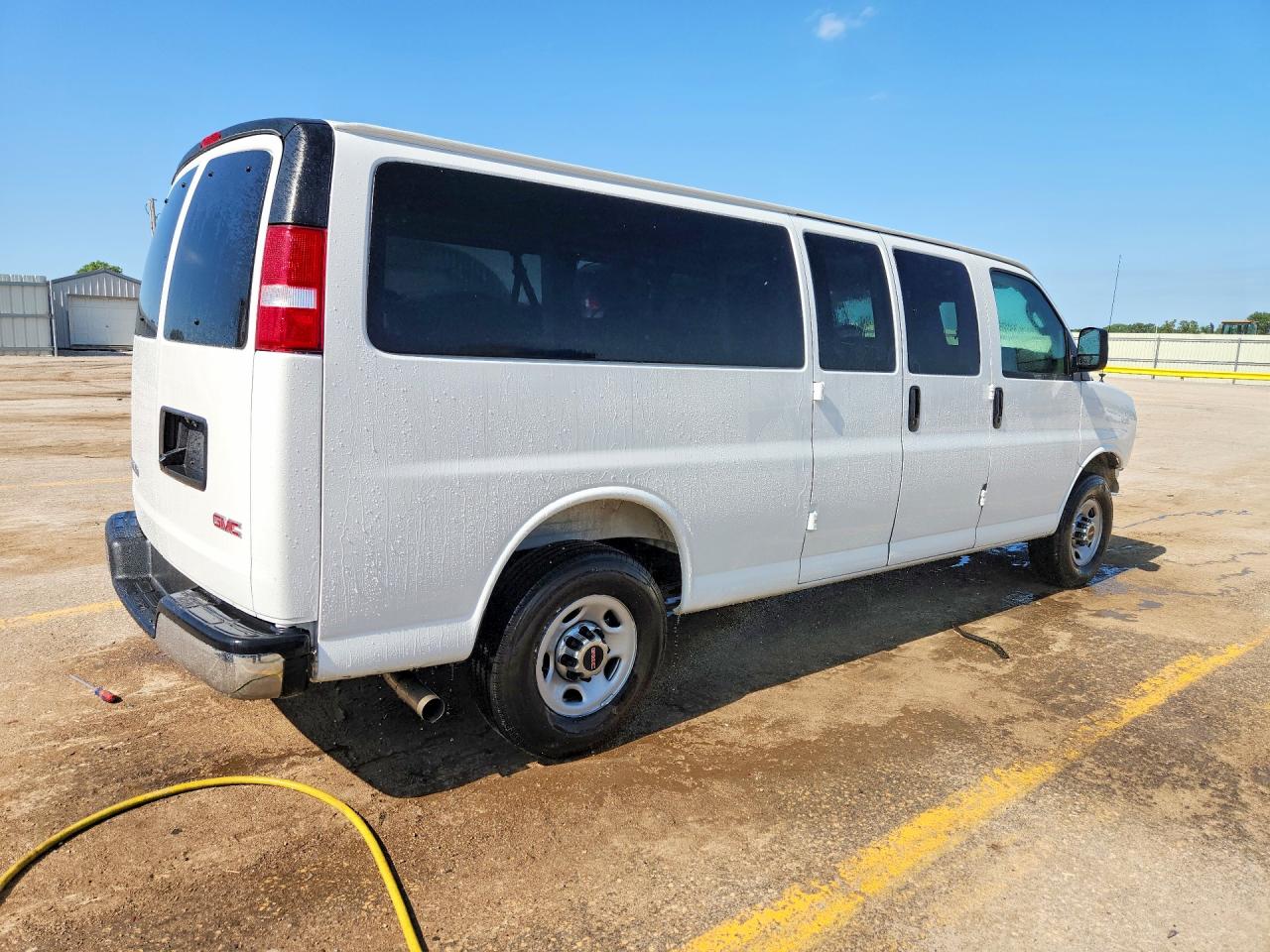 GMC Savana G3500 Lt