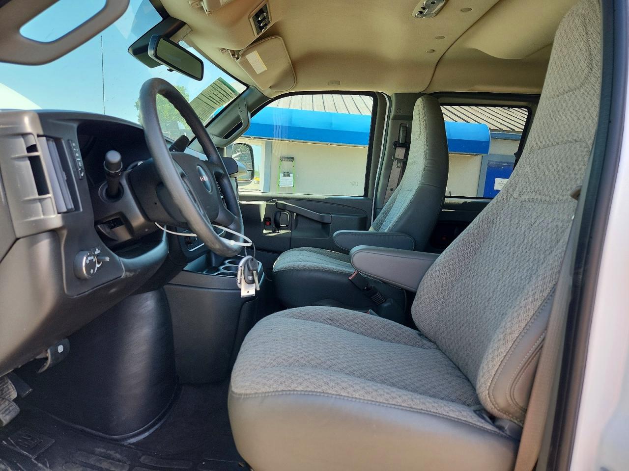 GMC Savana G3500 Lt