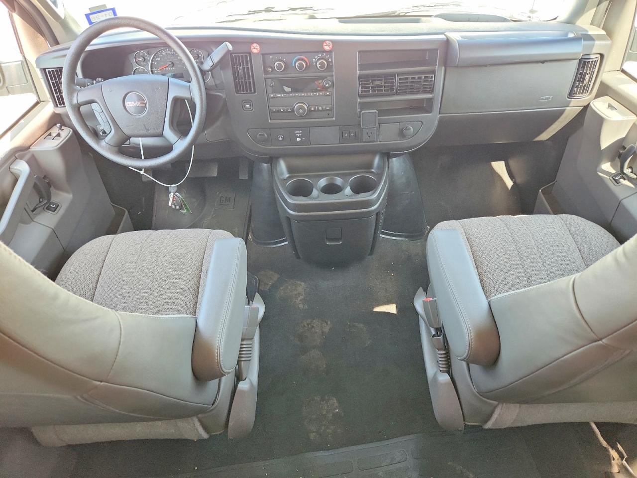 GMC Savana G3500 Lt