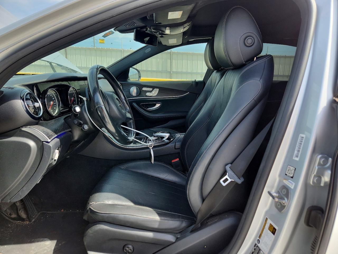 Mercedes-Benz E-Class 300