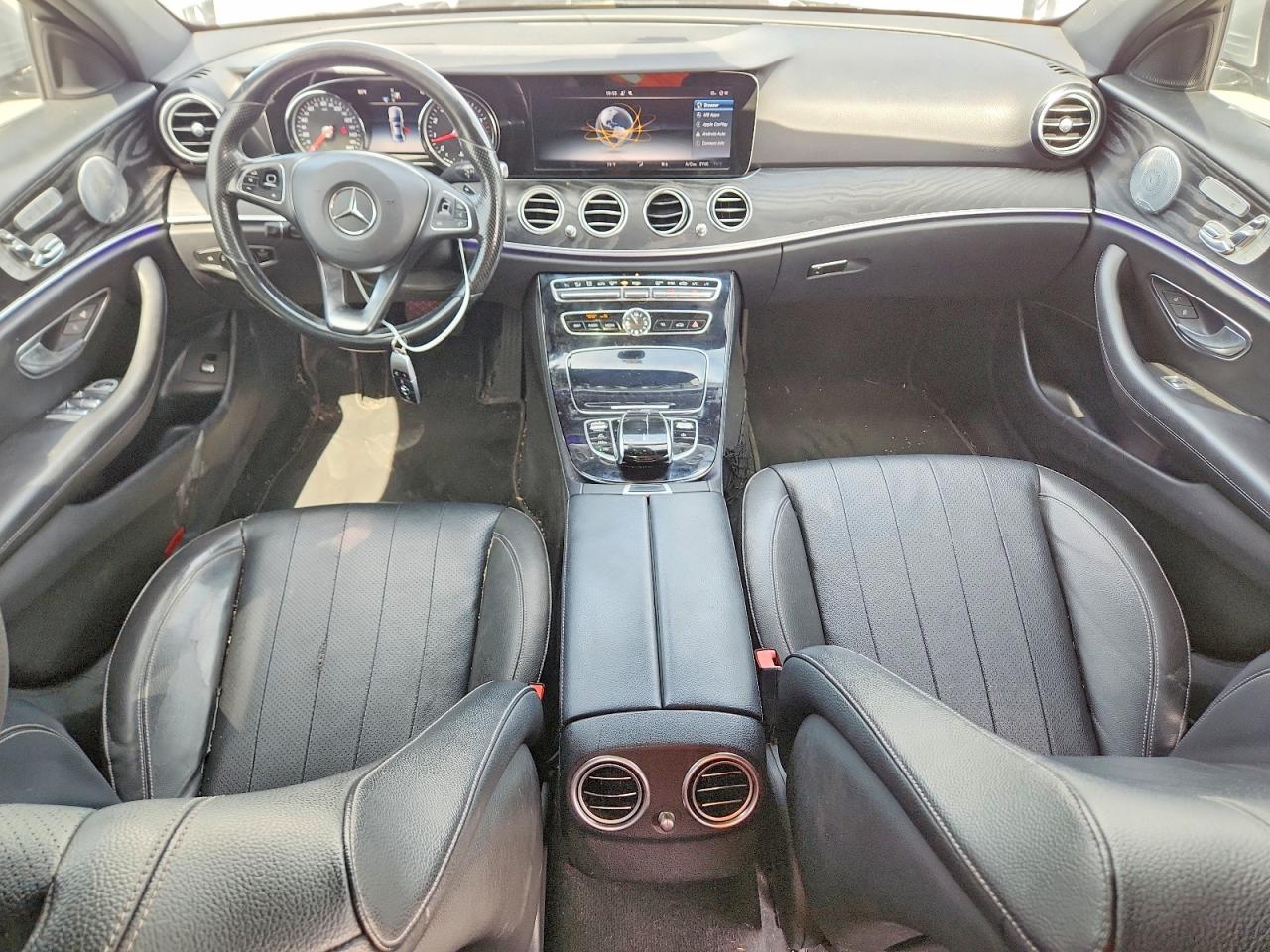 Mercedes-Benz E-Class 300