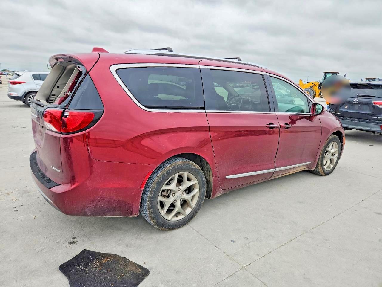 Chrysler Pacifica Limited