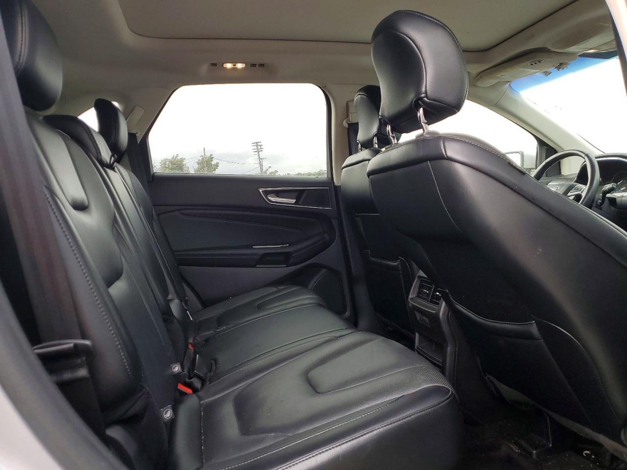 Ford Edge Titanium