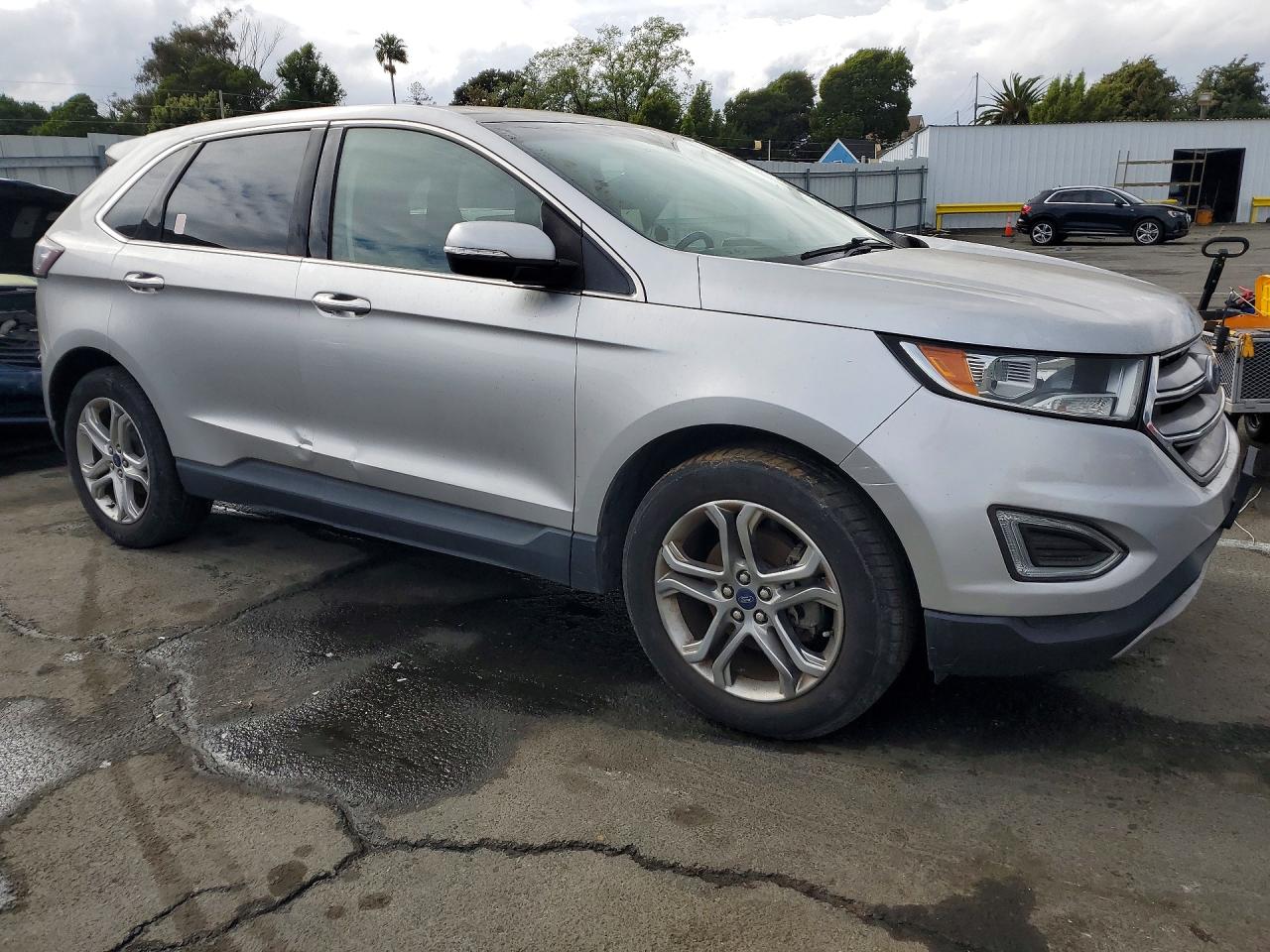 Ford Edge Titanium
