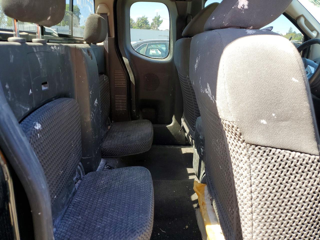 Nissan Frontier Sv