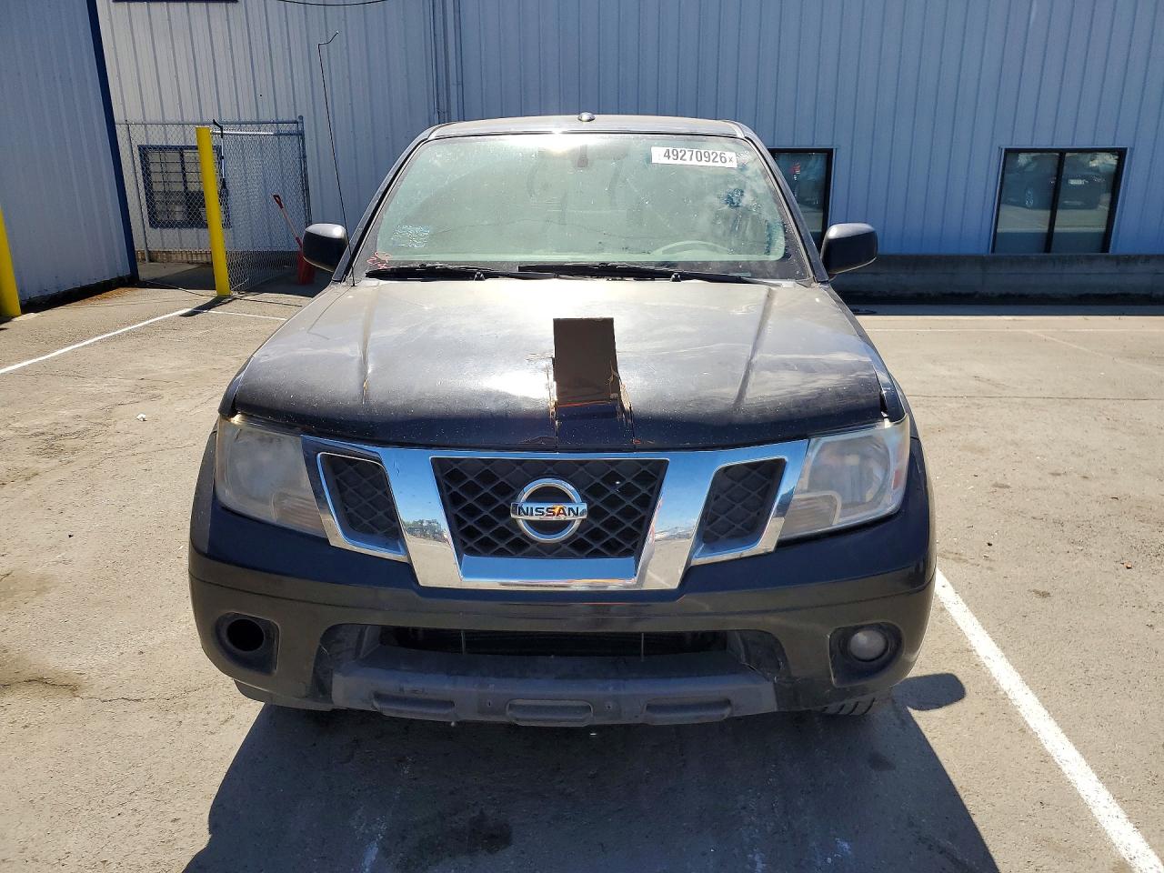 Nissan Frontier Sv