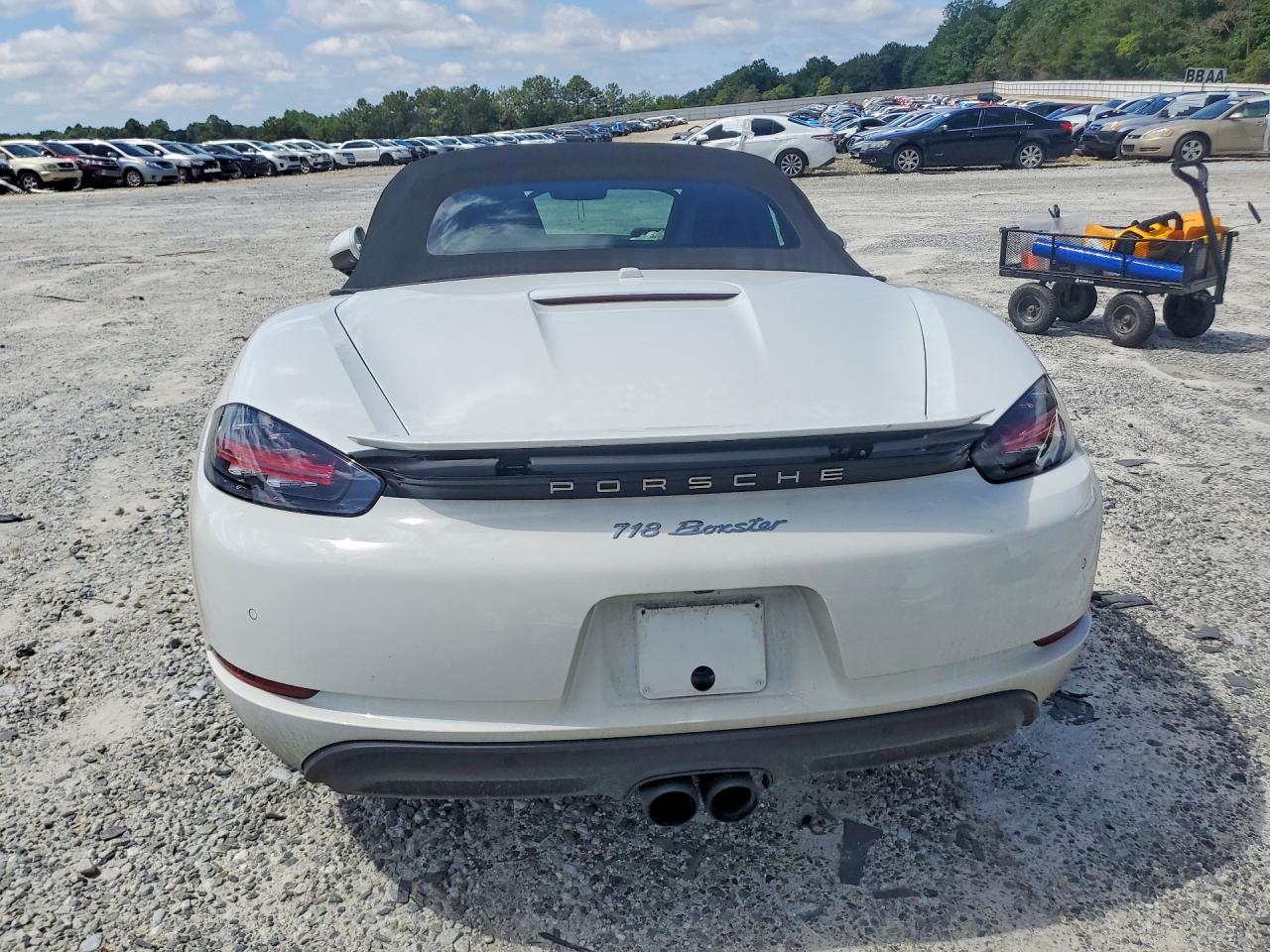Porsche Boxster Base