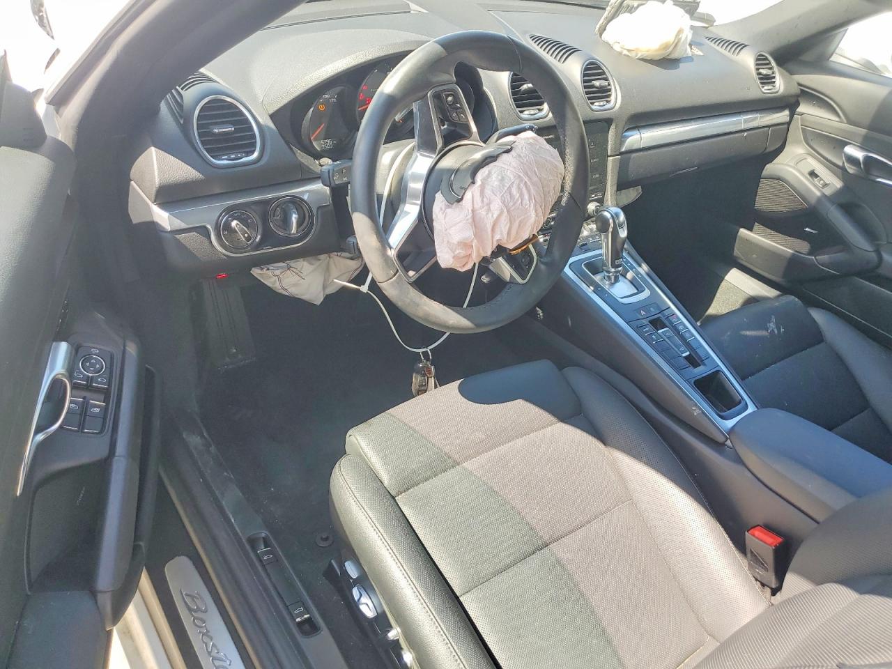 Porsche Boxster Base