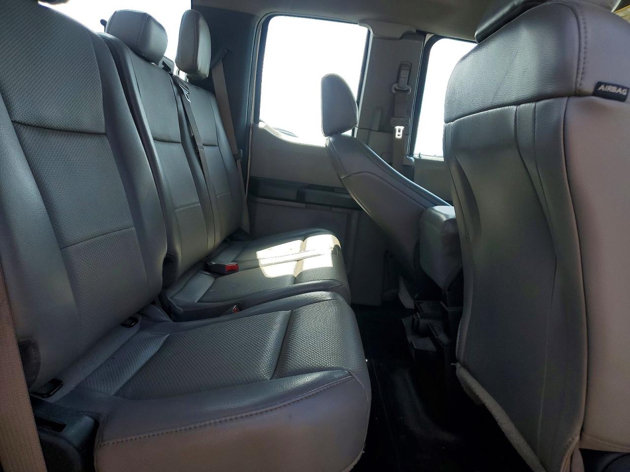 Ford F-150 Super Cab