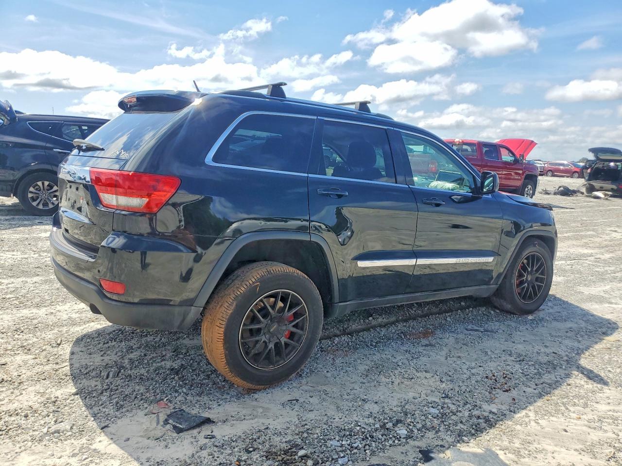 Jeep Grand Cherokee Laredo
