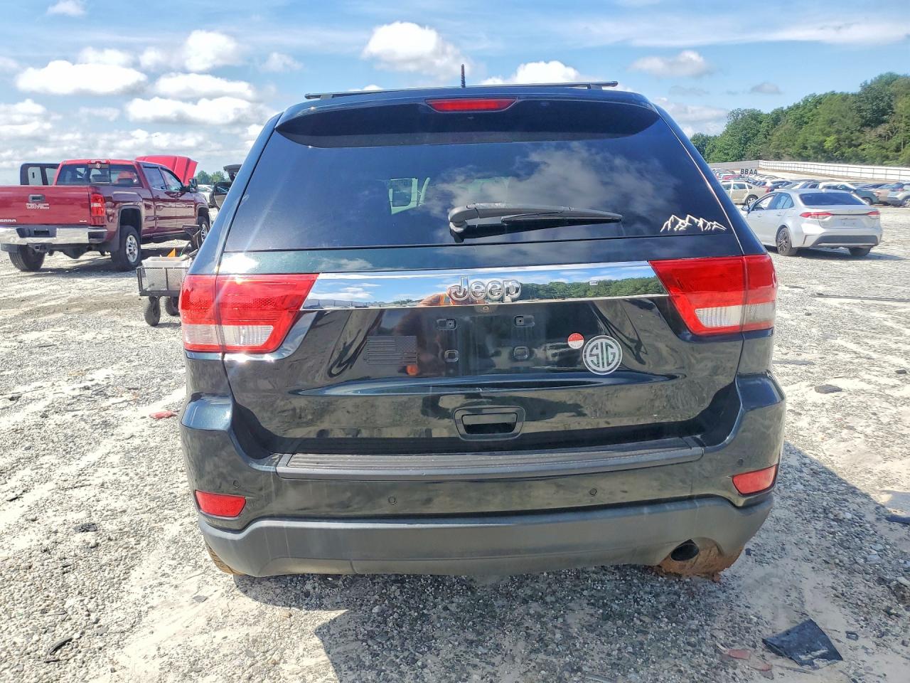 Jeep Grand Cherokee Laredo