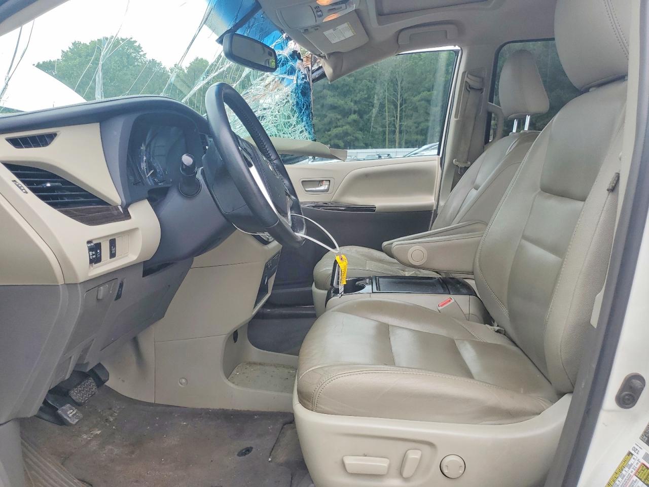 Toyota Sienna Xle 8-passenger