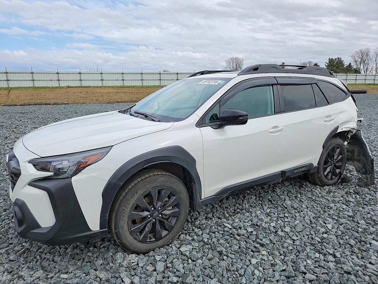 Salvage Subaru Outback Image