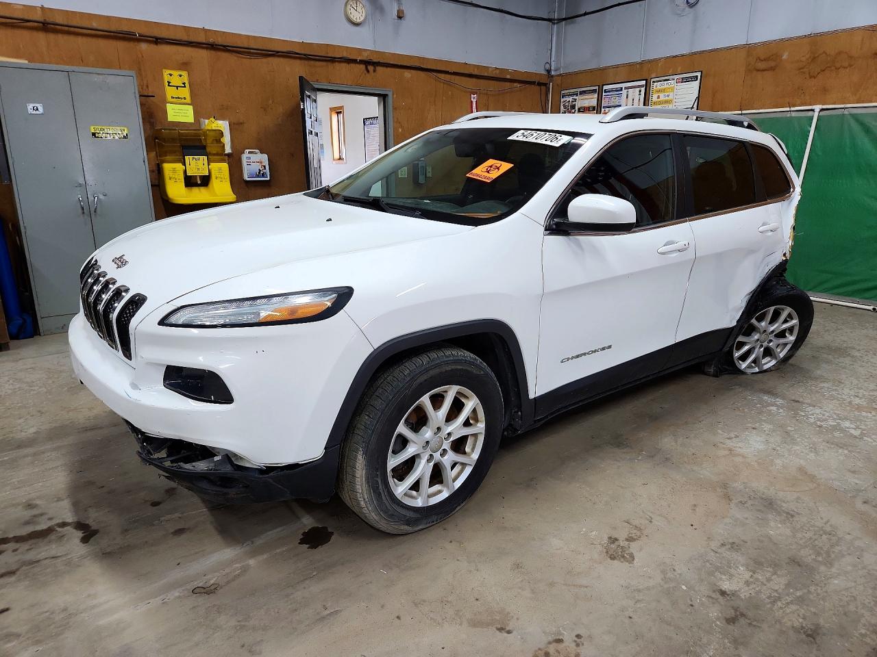 Salvage Jeep Grand Cherokee Image