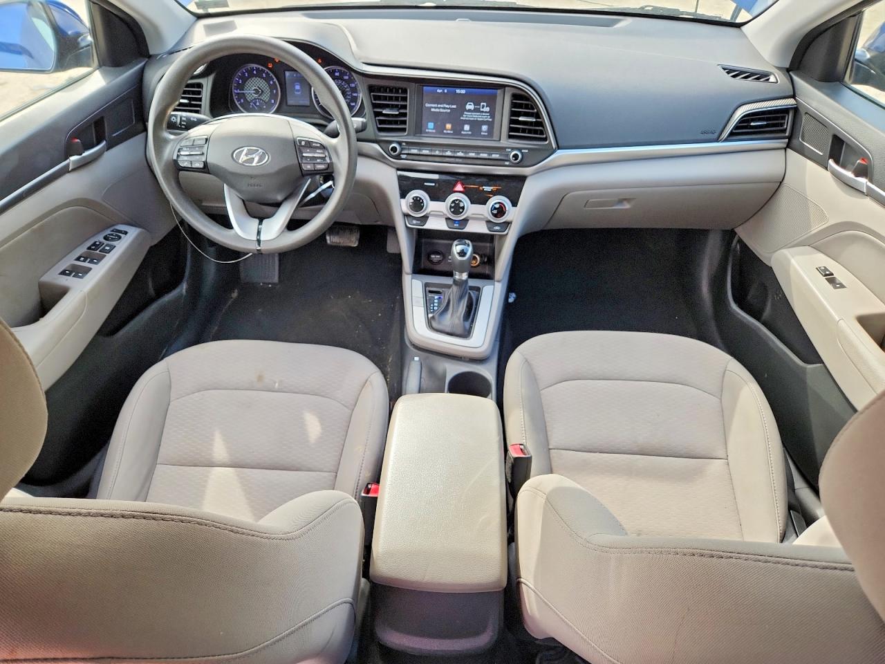 Hyundai ELANTRA Sel