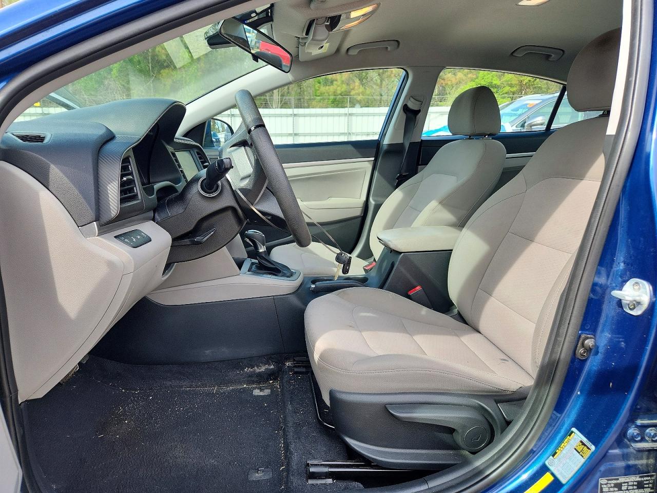 Hyundai ELANTRA Sel