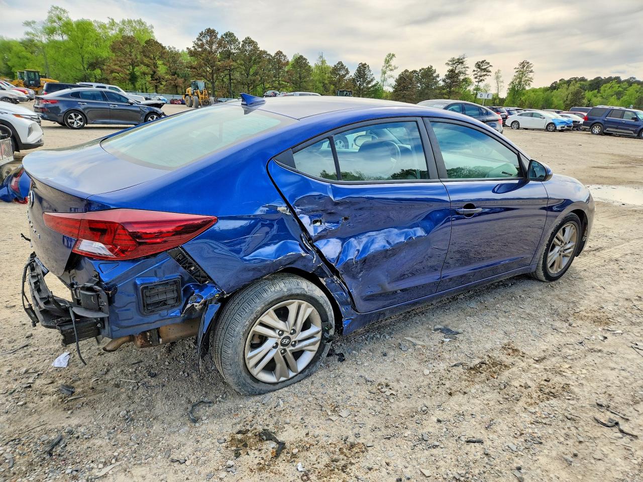 Hyundai ELANTRA Sel