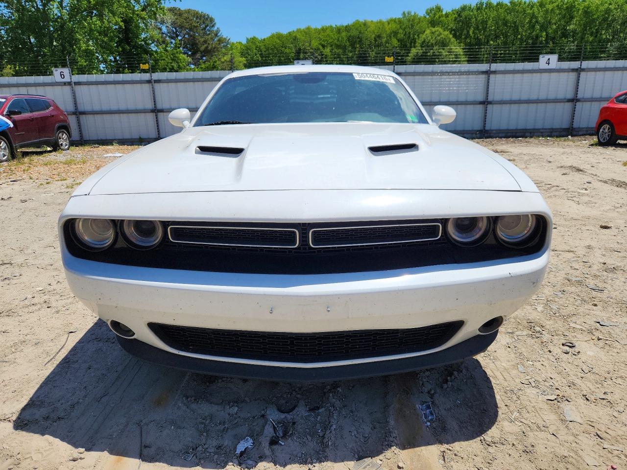 Dodge Challenger Sxt