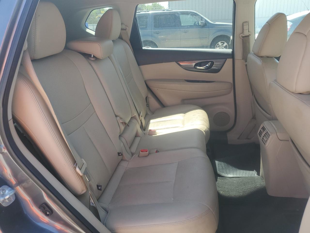 Nissan Rogue S