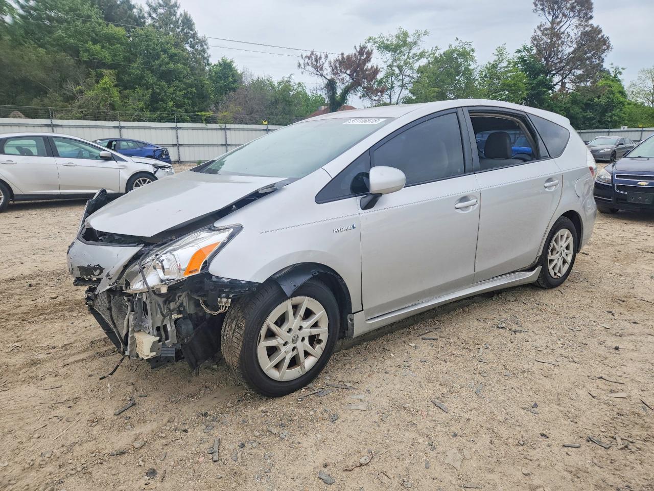 Salvage Toyota Prius Image