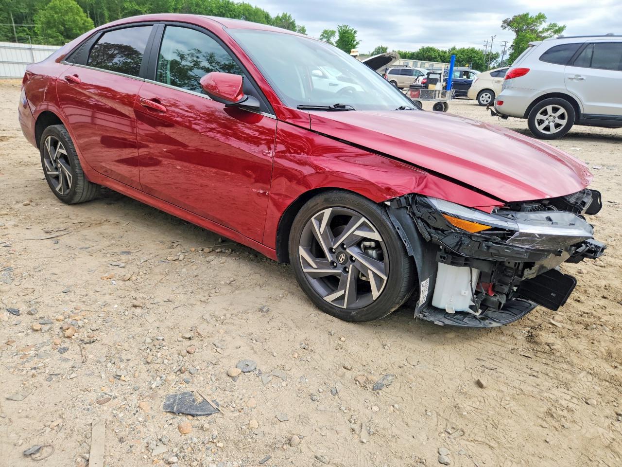 Hyundai ELANTRA Sel