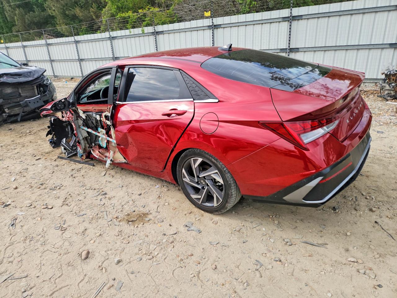 Hyundai ELANTRA Sel