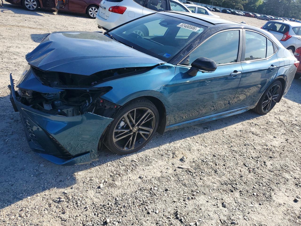 Salvage Toyota Camry Image