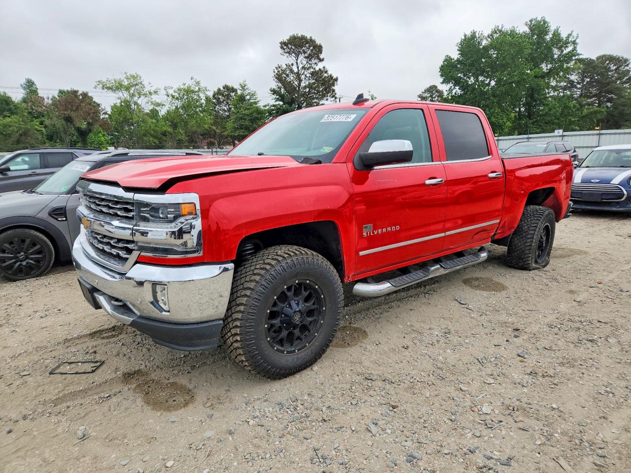 Salvage Chevrolet Silverado Image