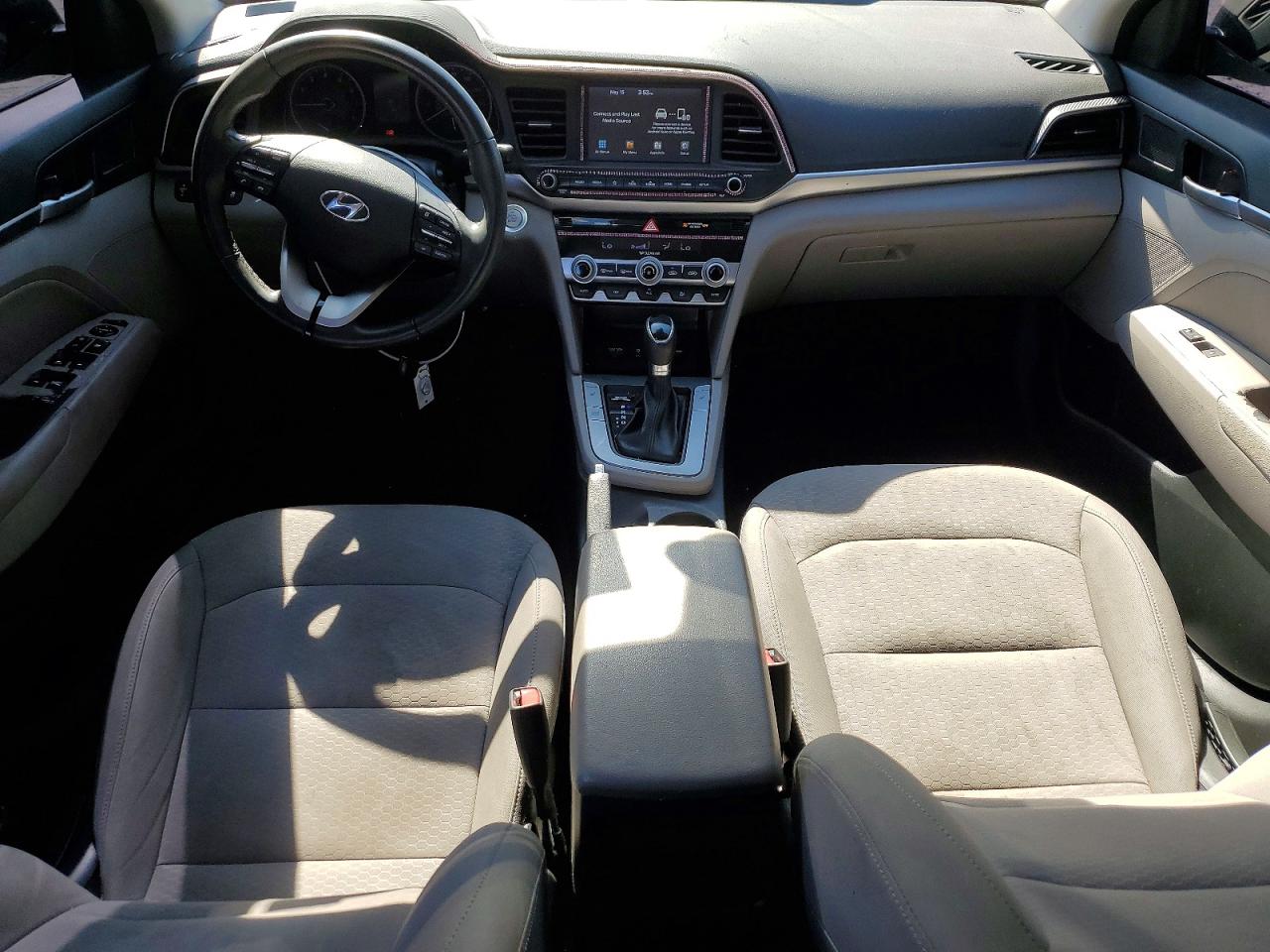 Hyundai ELANTRA Value Edition