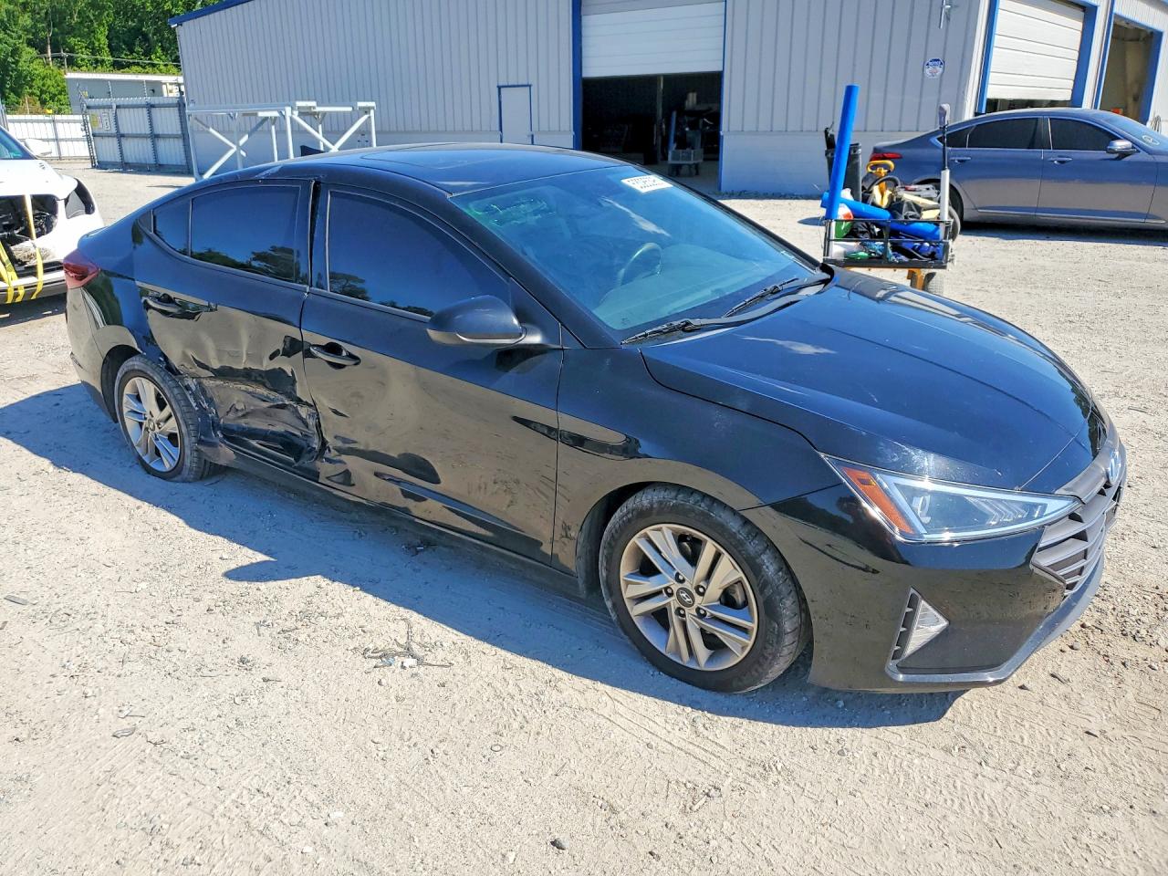 Hyundai ELANTRA Value Edition
