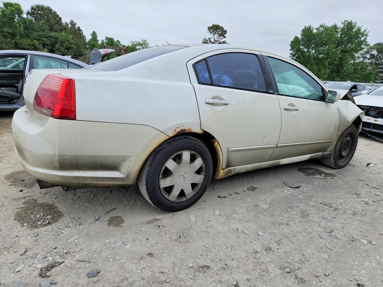 Mitsubishi Galant