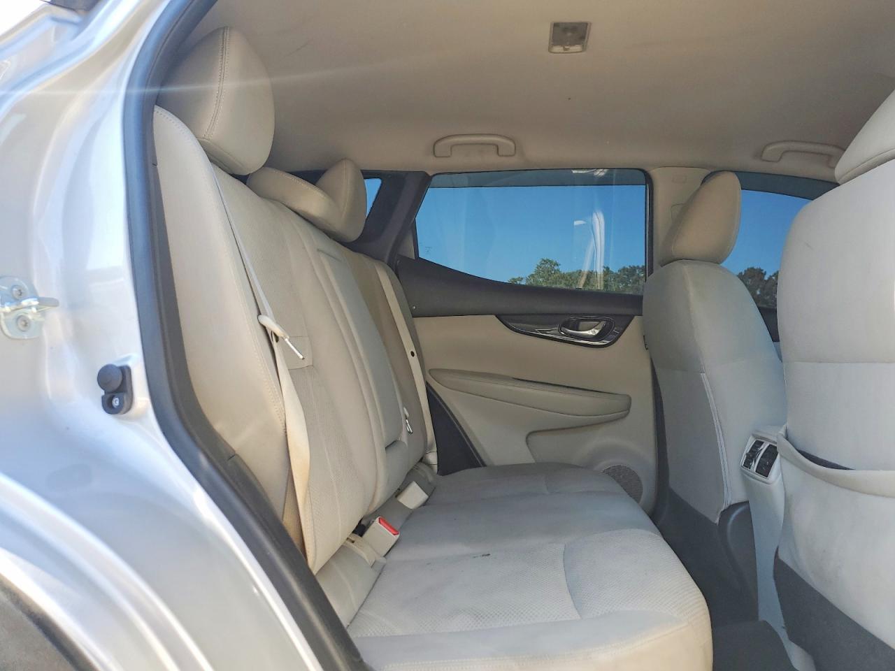 Nissan Rogue Sv