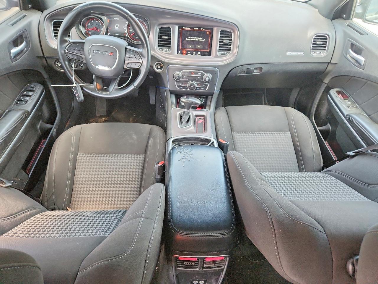 Dodge Charger Sxt