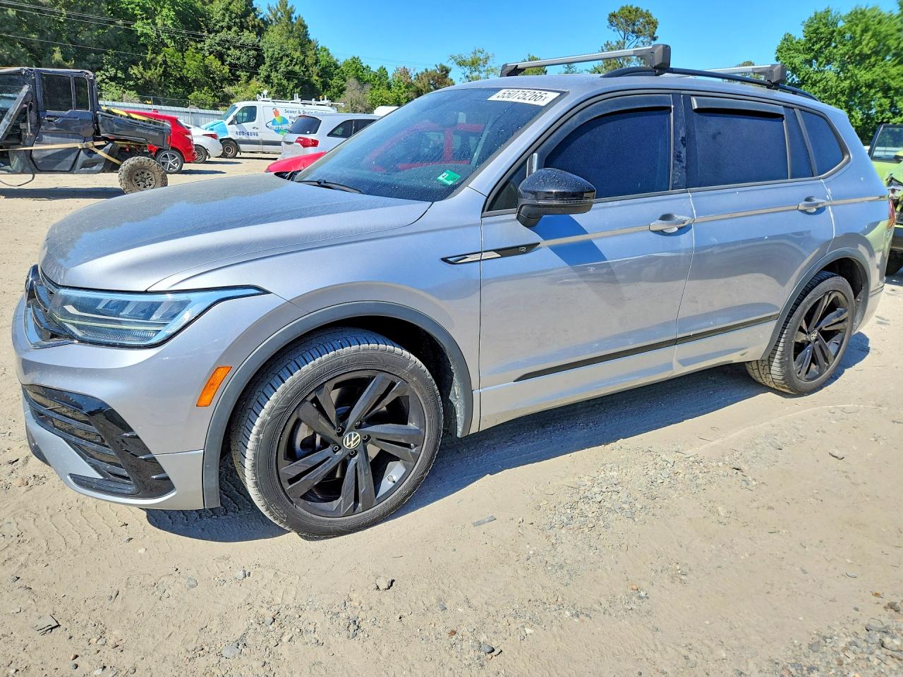 Salvage Volkswagen Tiguan Image