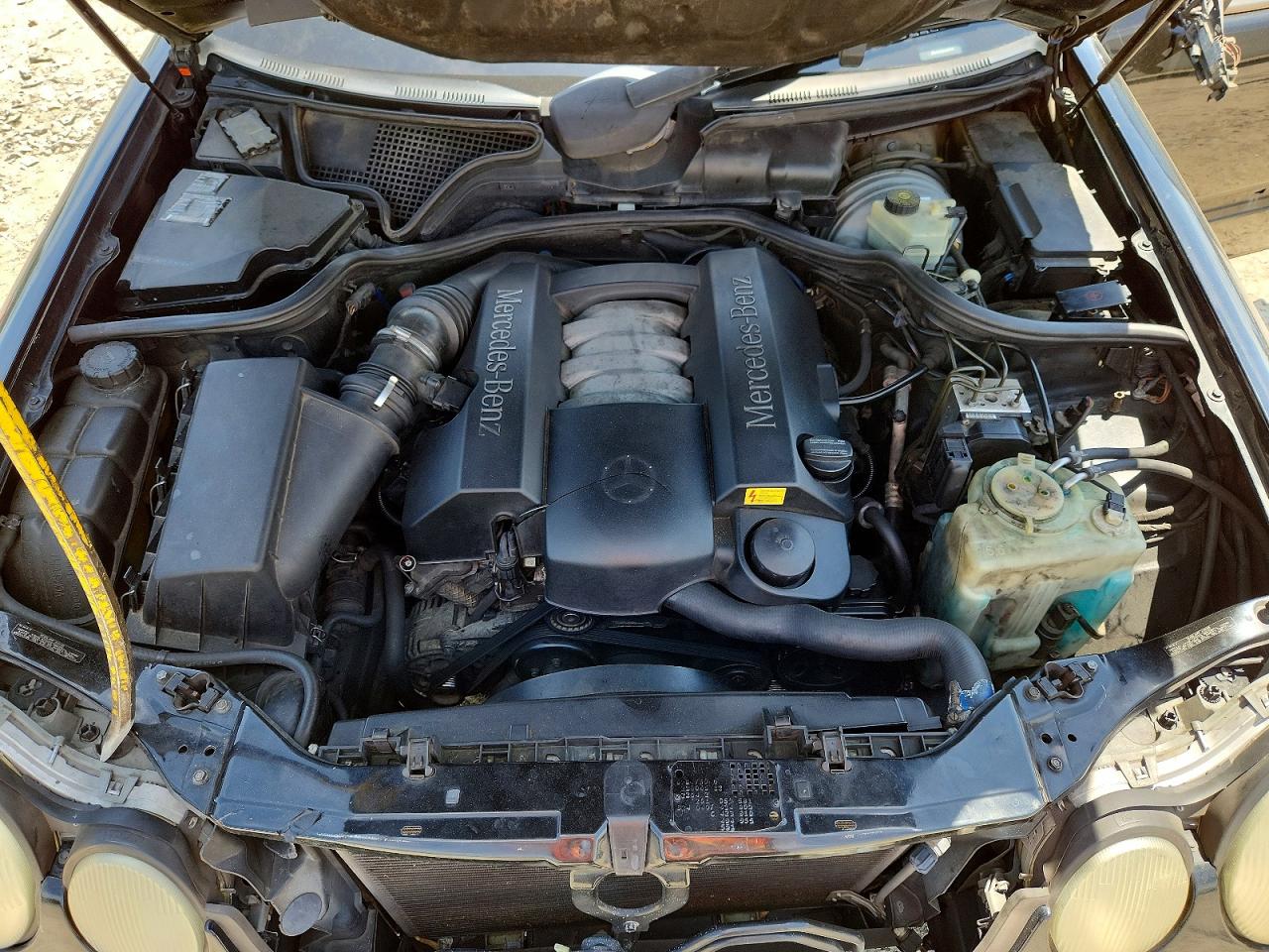 Mercedes-Benz E-Class 320