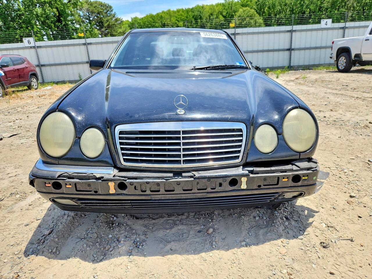 Mercedes-Benz E-Class 320