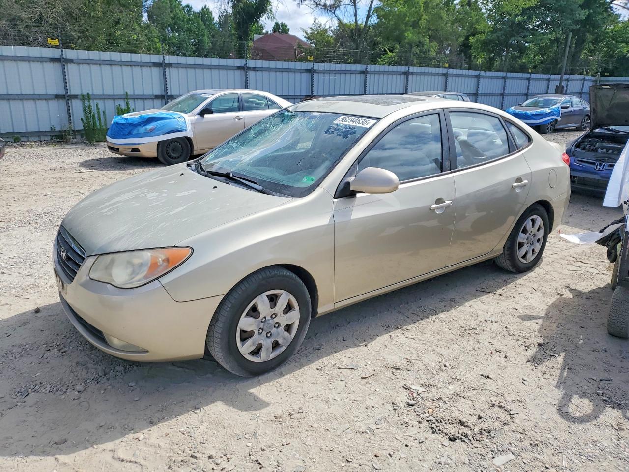 Salvage Hyundai ELANTRA Image