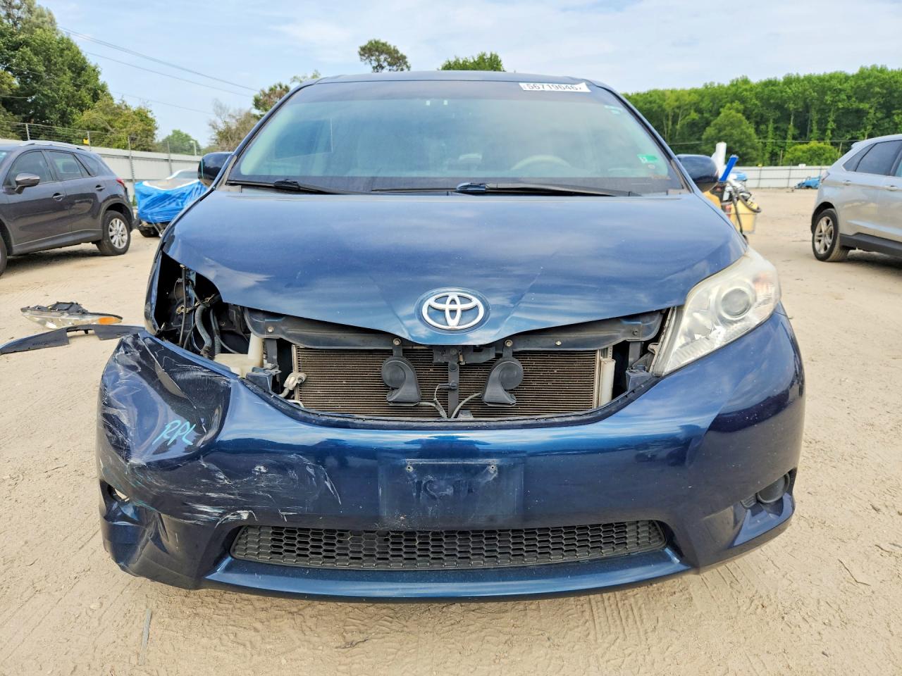 Toyota Sienna Le