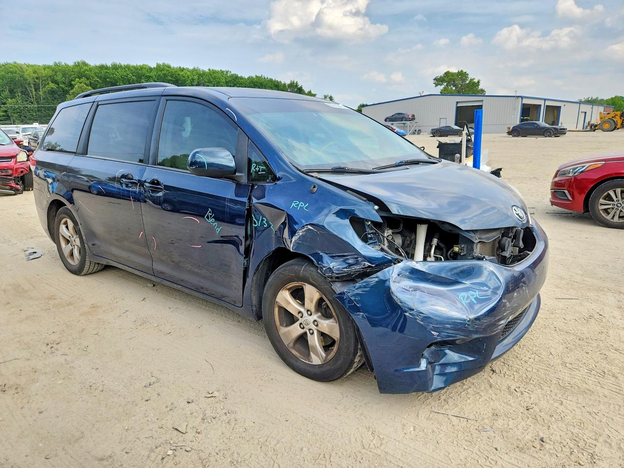 Toyota Sienna Le