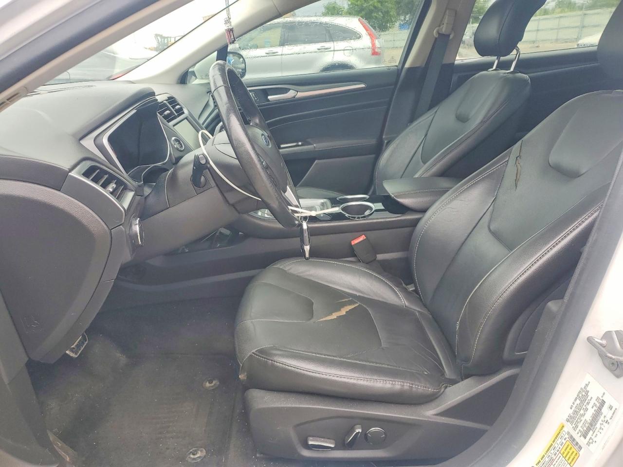 Ford Fusion Titanium Hev