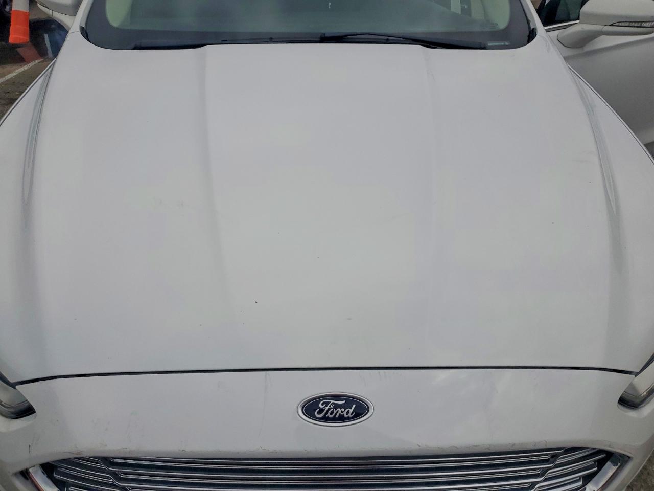 Ford Fusion Titanium Hev